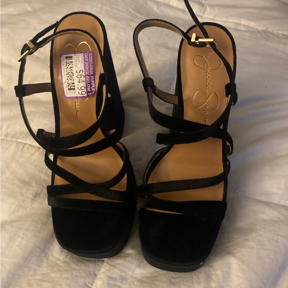 Jessica Simpson platform heels - Picture 2 of 6